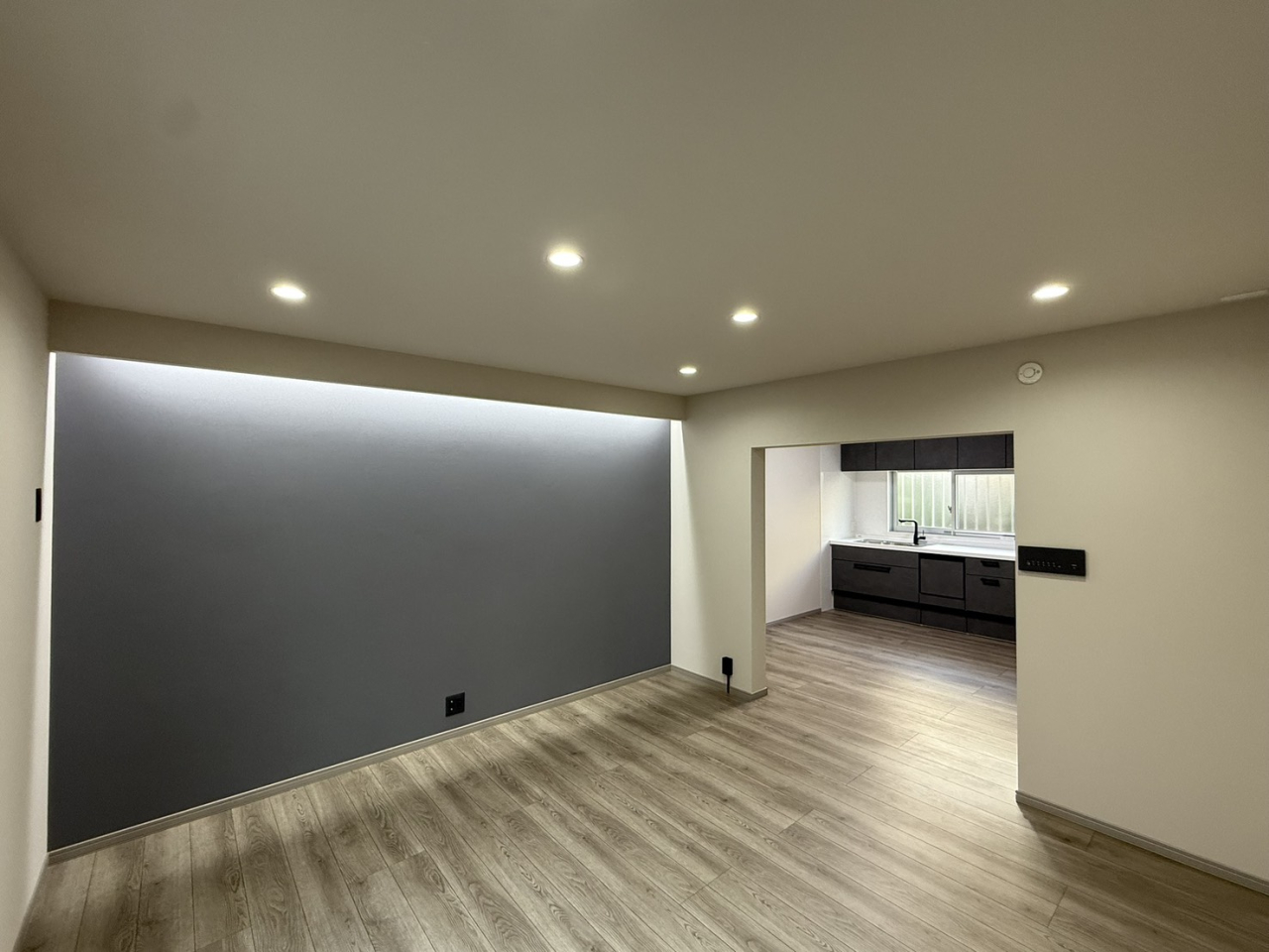 メゾン神足6号棟1階　専用庭付き角住居